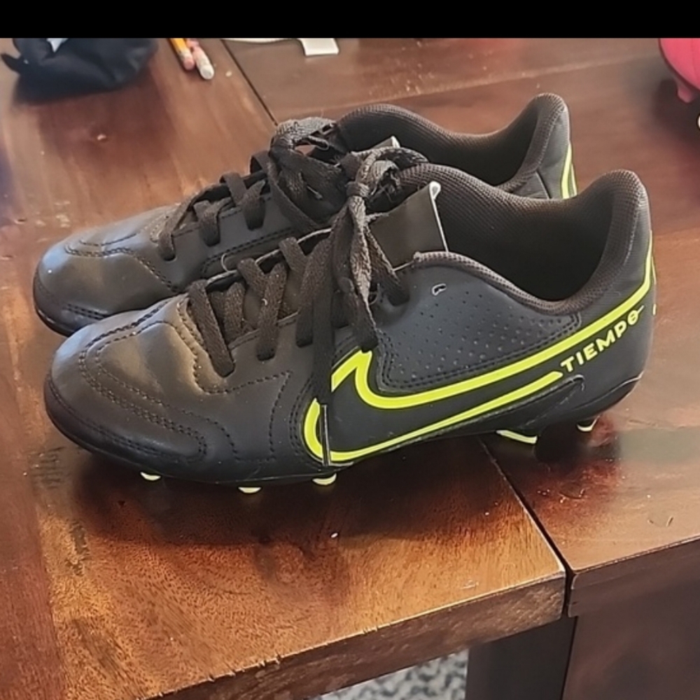Nike Tempo Soccer Cleats